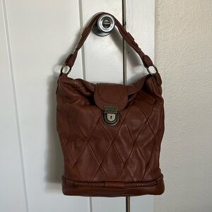 Hype tan leather bucket bag